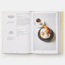 BREAKFAST : THE COOKBOOK