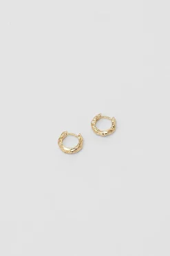 Organic Huggie Hoops (Gold)