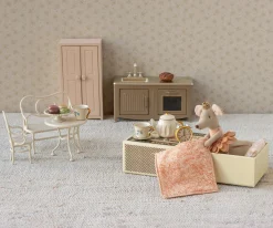 Princess mouse, Little sister in matchbox