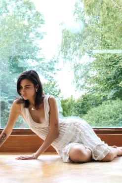 Reflection Pendant Necklace (Silver)