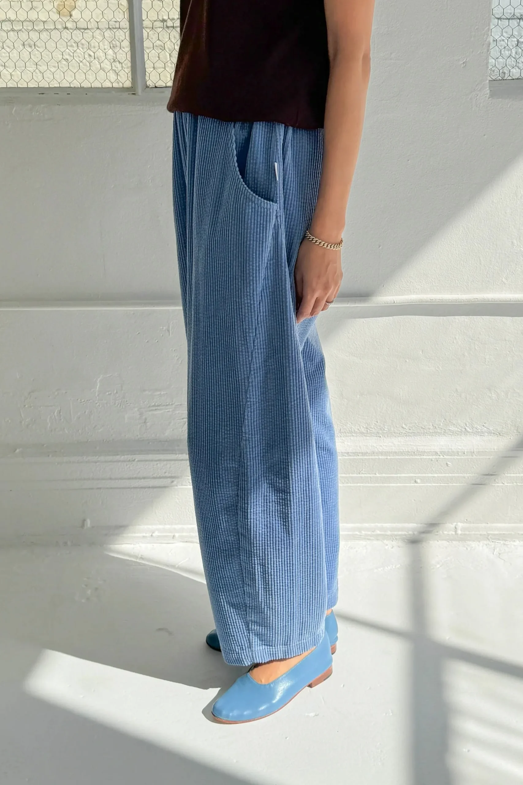 Soft Corduroy Arc Pants (Blue)