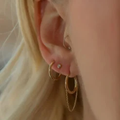 Solid Gold Dangle Chain Huggie (Single)