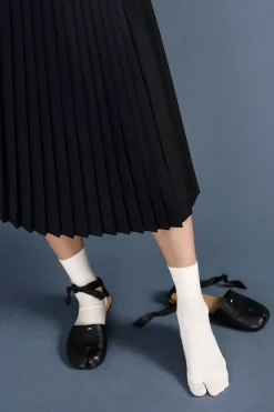 Wool Tabi Short Crew (Ivory)